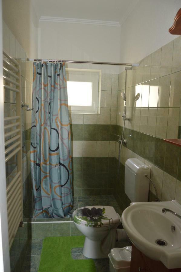 Varga Apartman Hévíz 外观 照片