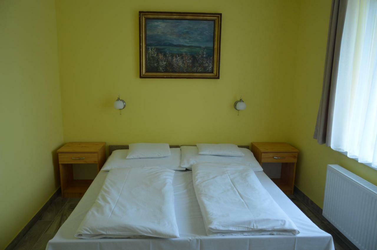 Varga Apartman Hévíz 外观 照片