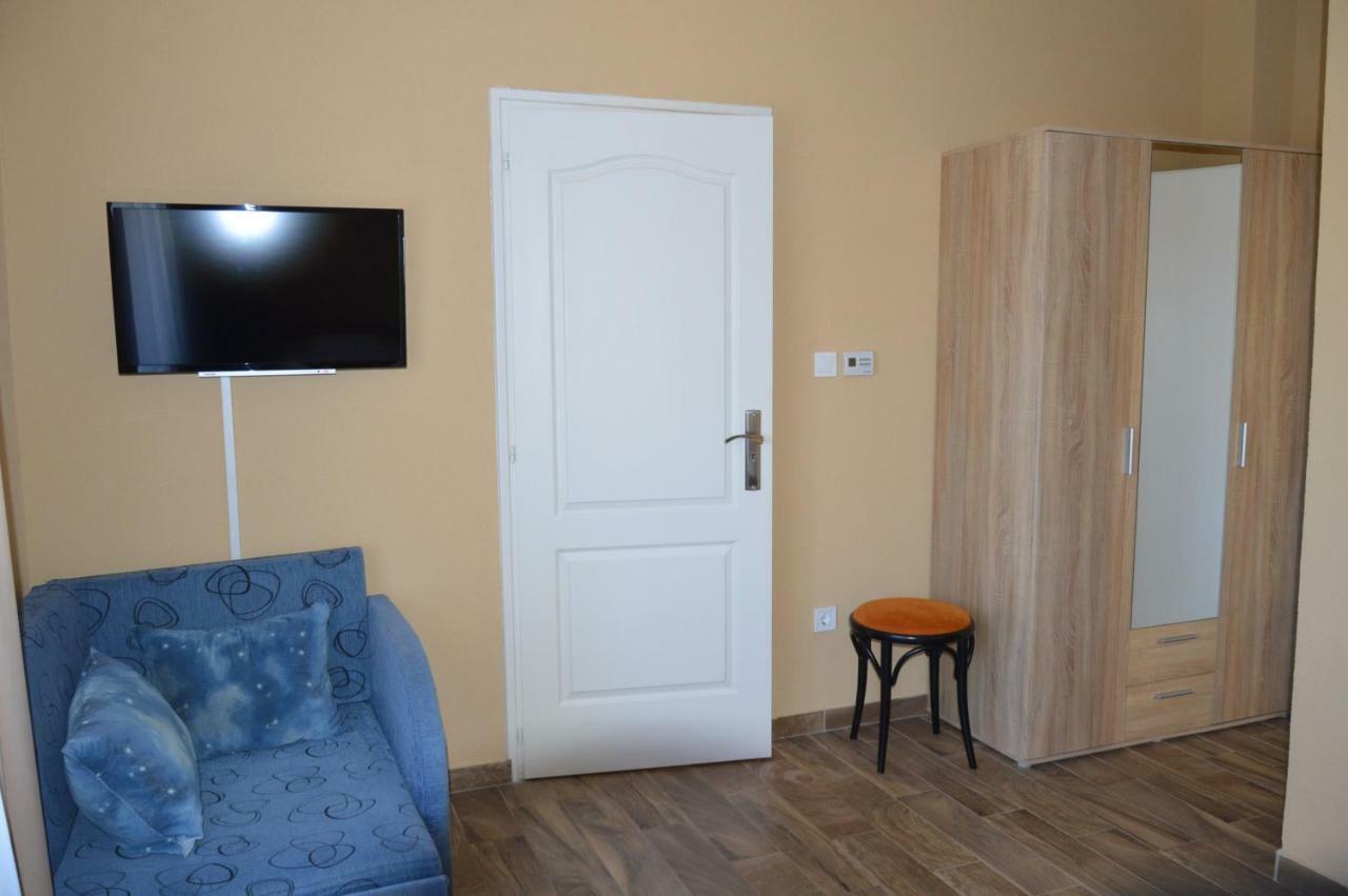 Varga Apartman Hévíz 外观 照片