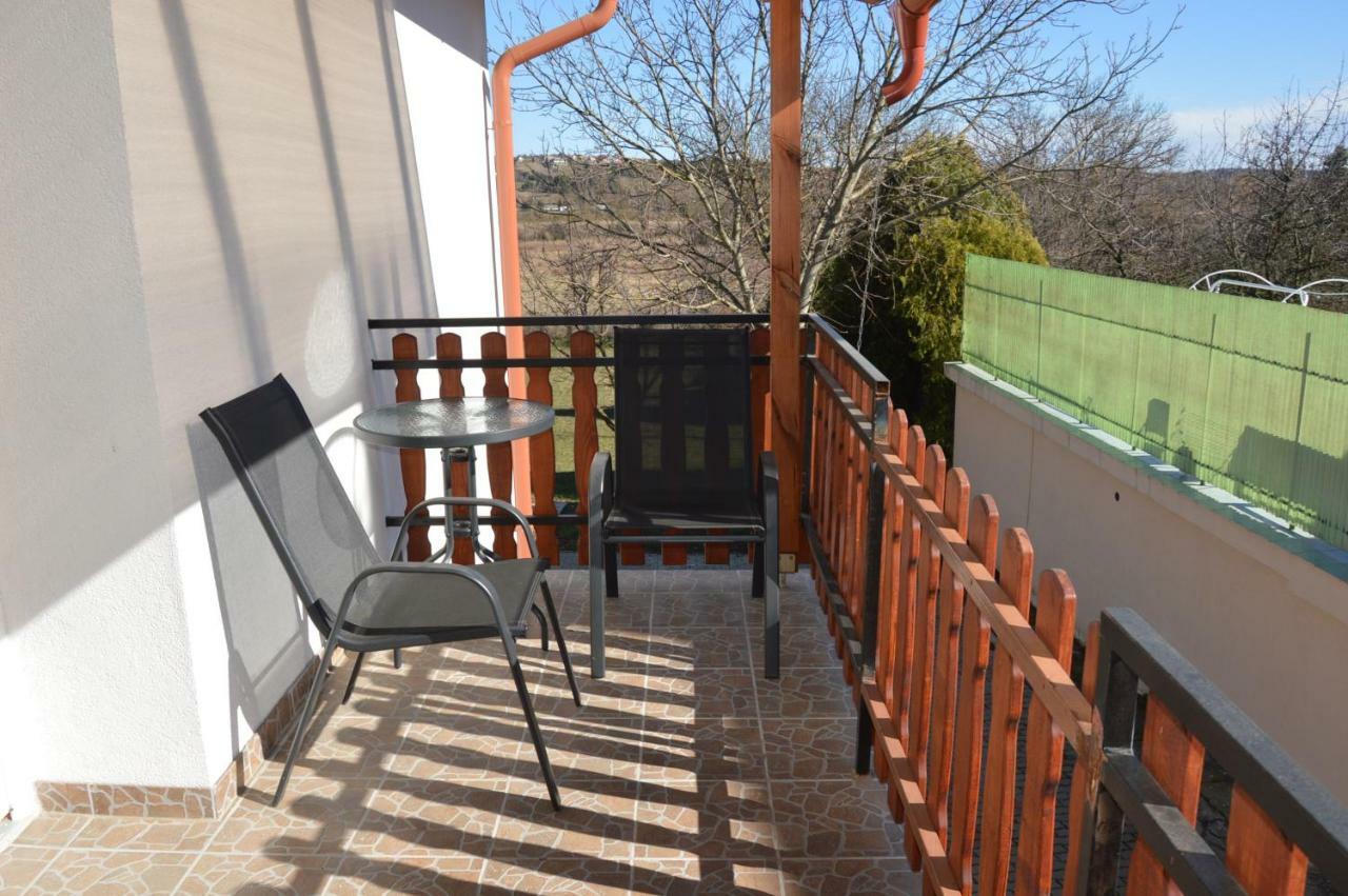 Varga Apartman Hévíz 外观 照片