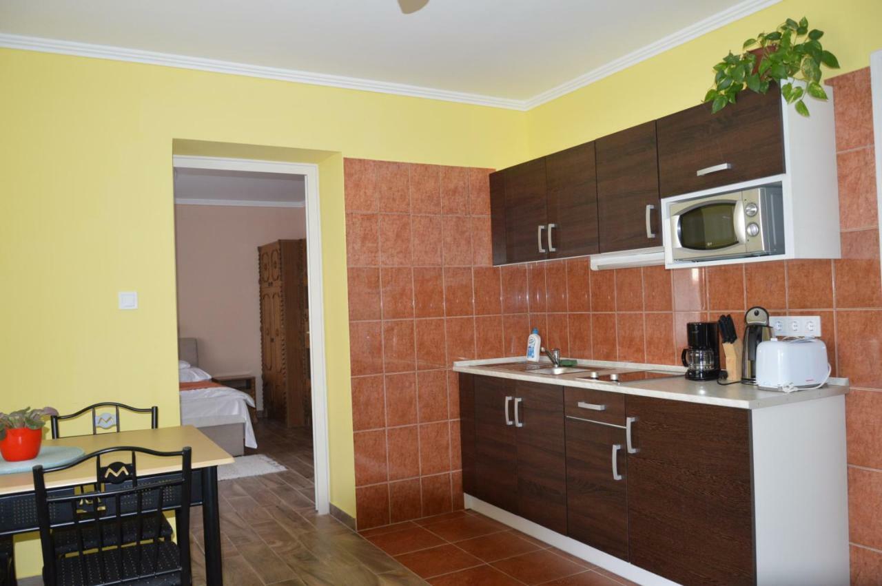 Varga Apartman Hévíz 外观 照片